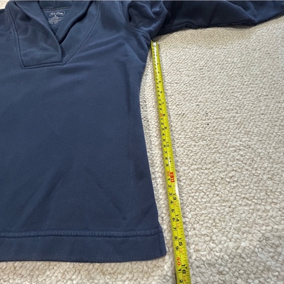 LL Bean Shawl Collar Long Sleeved Top Navy. Split hem sweatshirt. Size Small - Picture 9 of 10